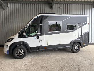 damaged campers Chausson   2025/1