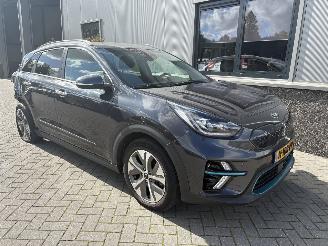 Damaged car Kia e-Niro ExecutiveLine 64kWh 2020/3