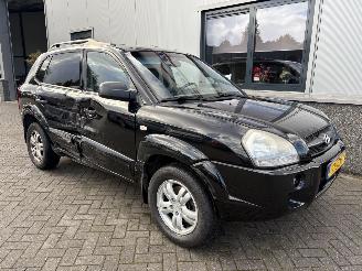Schadeauto Hyundai Tucson 2.0i Dynamic 2009/8