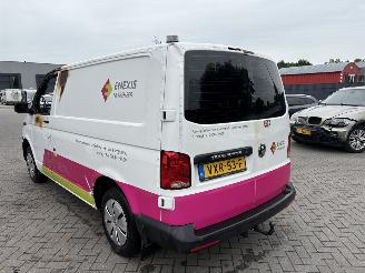 Volkswagen Transporter 2.0 TDI L1H1 81kw picture 13
