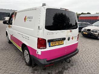 Volkswagen Transporter 2.0 TDI L1H1 81kw picture 18
