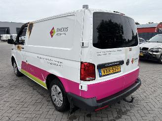 Volkswagen Transporter 2.0 TDI L1H1 81kw picture 24