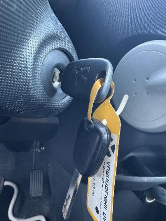 Peugeot 107 1.0 12V 5drs picture 21