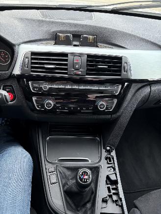 BMW 3-serie 318i M-Sport picture 17