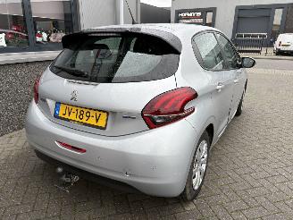 Peugeot 208 1.2 PureTech Blue Lion picture 9