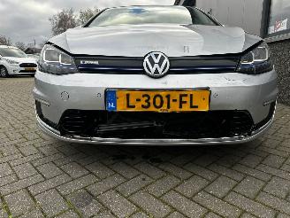 Volkswagen e-Golf E-Golf picture 38