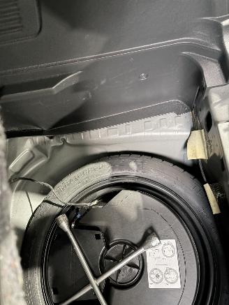 Renault Captur 1.2 TCe Edition One Automaat picture 39