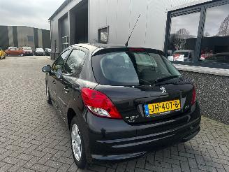 Peugeot 207 1.4 VTi Access picture 25
