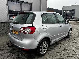 Volkswagen Golf 2.0 FSI Automaat picture 23