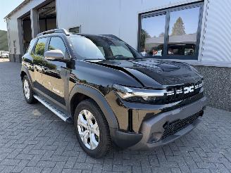 Damaged car Dacia Duster 1.8 hybrid 155 expression 2026/5
