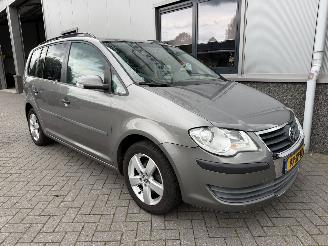 Damaged car Volkswagen Touran 1.4 TSI Optive 2008/2