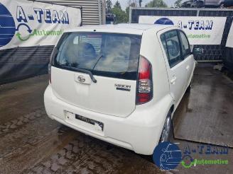Vrakbiler auto Daihatsu Sirion Sirion 2 (M3), Hatchback, 2005 1.0 12V DVVT 2009/12