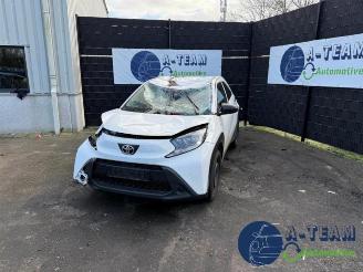 disassembly passenger cars Toyota Aygo Aygo X, Hatchback, 2022 1.0 12V VVT-i 2023/6