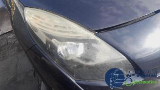 Renault Grand-scenic Grand Scenic III (JZ), MPV, 2009 / 2016 2.0 16V CVT picture 16