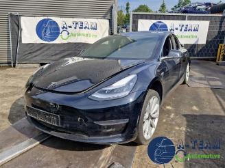 Uttjänta bilar auto Tesla Model 3 Model 3, Sedan, 2017 Long Range 72kWh 2019/8