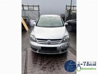 Vrakbiler auto Volkswagen Golf plus Golf Plus (5M1/1KP), MPV, 2005 / 2013 1.4 TSI 122 16V 2007/10