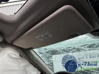 Land Rover Discovery Discovery IV (LAS), Terreinwagen, 2009 / 2018 3.0 SD V6 24V picture 18