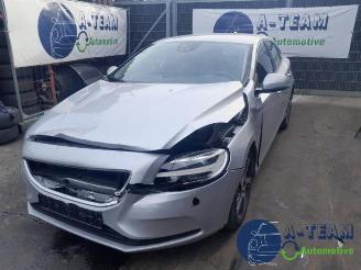 Uttjänta bilar auto Volvo V-40 V40 (MV), Hatchback 5-drs, 2012 / 2019 2.0 D3 16V 2016/10