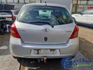 Toyota Yaris Yaris II (P9), Hatchback, 2005 / 2014 1.3 16V VVT-i picture 16