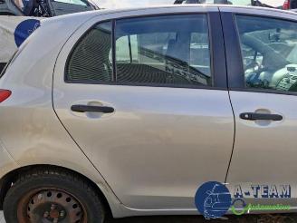 Toyota Yaris Yaris II (P9), Hatchback, 2005 / 2014 1.3 16V VVT-i picture 13