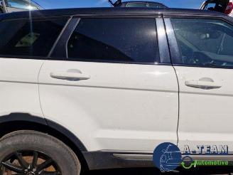 Land Rover Range Rover Range Rover Evoque (LVJ/LVS), SUV, 2011 / 2019 2.0 eD 150 16V 5-drs. picture 17