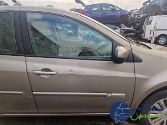 Renault Clio Clio III (BR/CR), Hatchback, 2005 / 2014 1.2 16V 75 picture 11