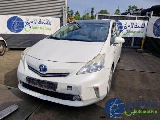 Coche siniestrado Toyota Prius Plus Prius Plus (ZVW4), MPV, 2011 1.8 Hybrid 16V 2012/12
