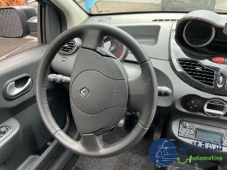 Renault Twingo Twingo II (CN), Hatchback 3-drs, 2007 / 2014 1.2 16V picture 21