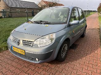 Renault Scenic 1.6 automaat picture 1