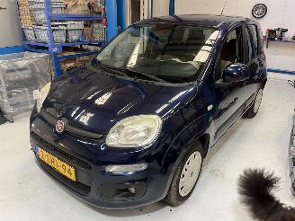 krockskadad bil auto Fiat Panda koppeling slecht twinair 0.9 2013/7
