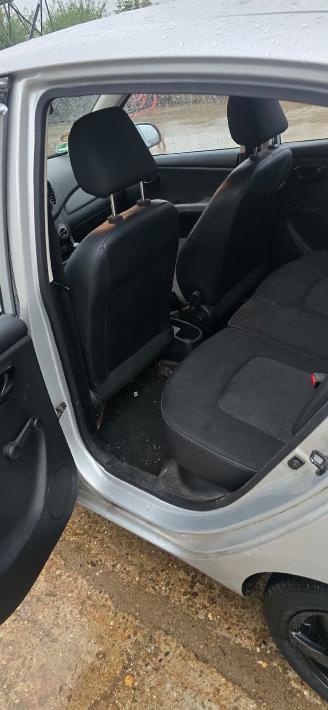 Hyundai I-10  picture 14