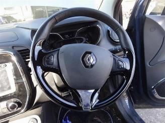 Renault Captur  picture 14