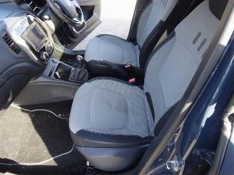 Renault Captur  picture 16