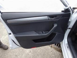 Skoda Superb Superb Combi (3V5), Combi, 2015 1.6 TDI picture 10