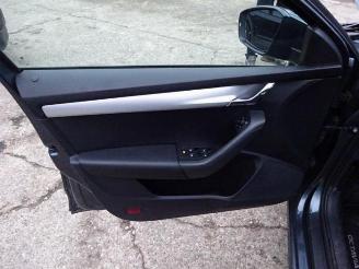 Skoda Octavia Octavia Combi (5EAC), Combi 5-drs, 2012 / 2020 1.6 TDI 16V picture 8