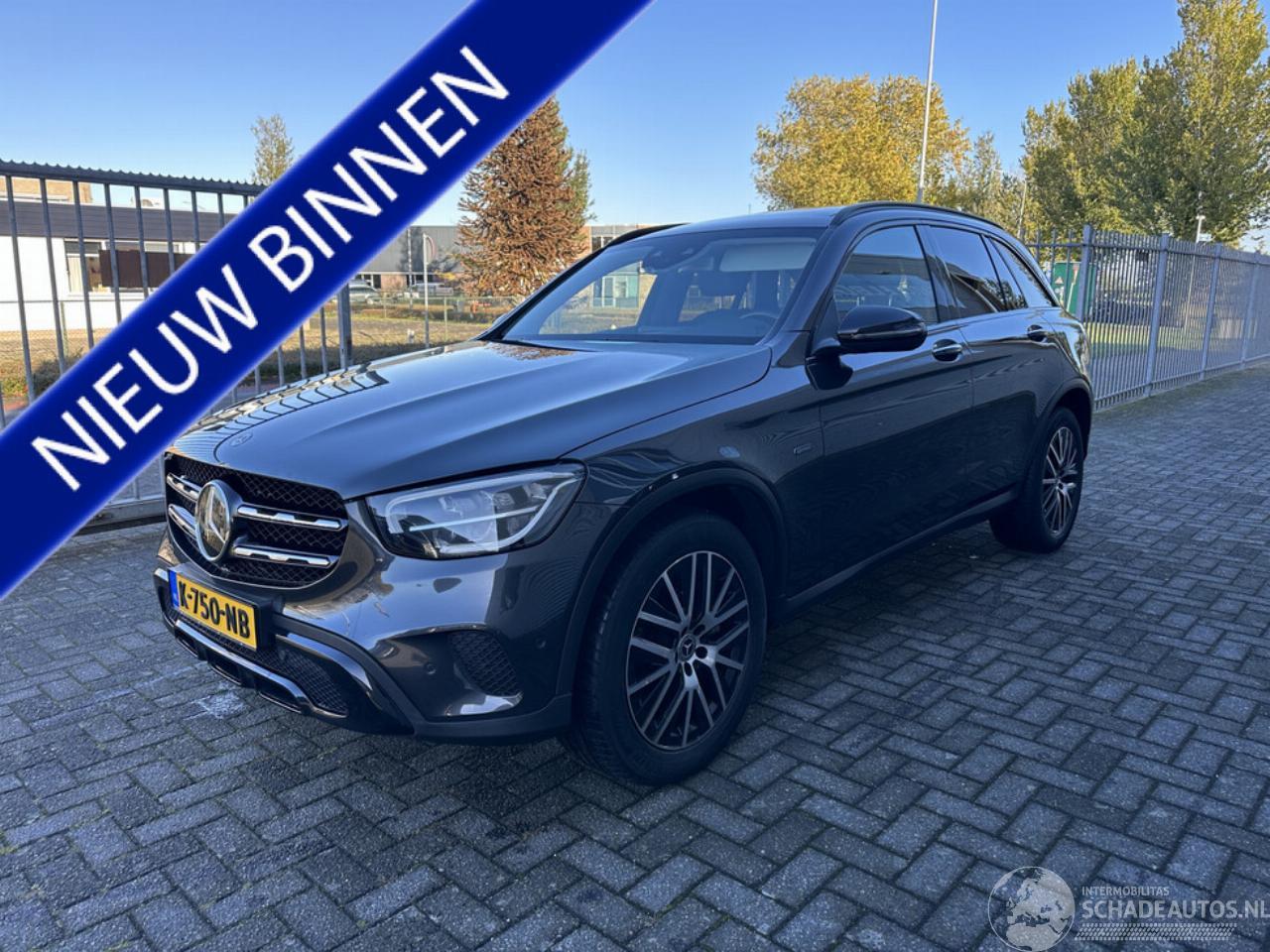 Mercedes GLC 300e 4MATIC Business Solution AMG