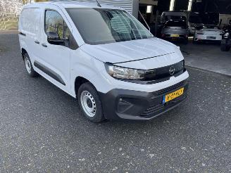 begagnad bil bedrijf Opel Combo 1.5 BlueHDi 100 S&S L1 2024/9