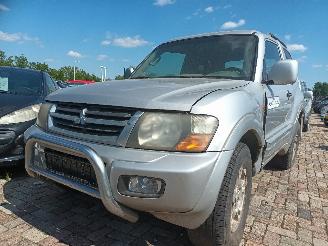 Avarii autoturisme Mitsubishi Pajero Pajero/Shogun Canvas Top (V6/7) Terreinwagen 3.2 DI-D 16V (4M41) [118k=
W]  (10-2001/12-2006) 2002/8
