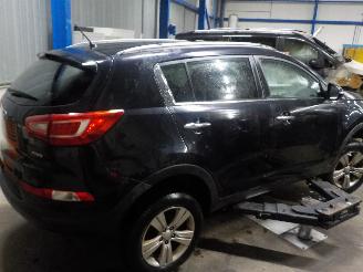 Kia Sportage Sportage (SL) Terreinwagen 1.7 CRDi 16V 4x2 (D4FD) [85kW]  (12-2010/02=
-2016) picture 3