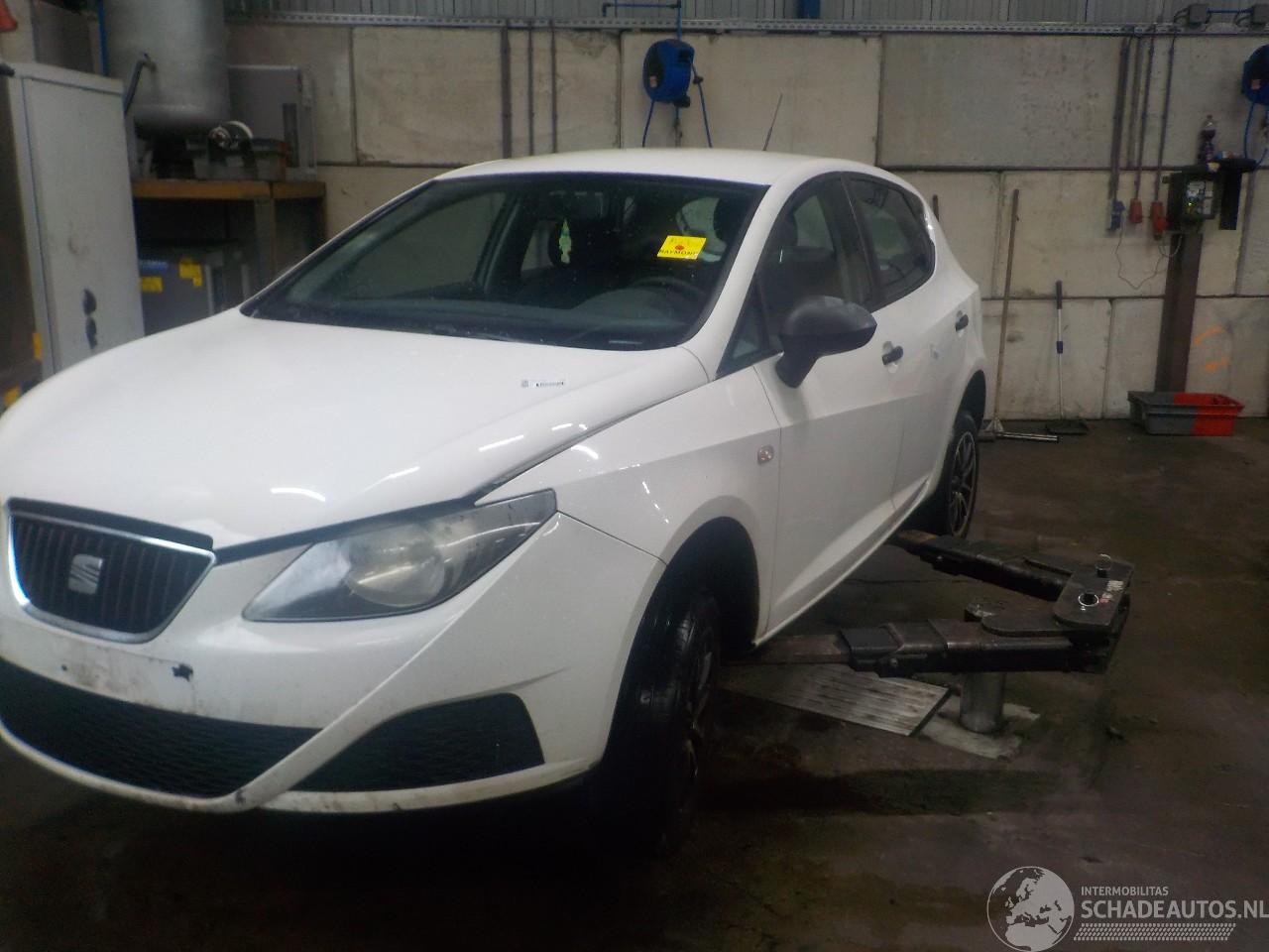 Seat Ibiza Ibiza IV (6J5) Hatchback 5-drs 1.2 12V (CGPB) [44kW]  (07-2009/05-2011=
)