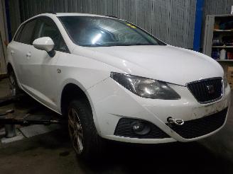 Seat Ibiza Ibiza ST (6J8) Combi 1.2 12V (CGPA) [51kW]  (05-2010/05-2015) picture 2