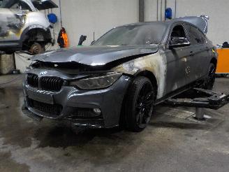 Démontage voiture BMW 3-serie 3 serie (F30) Sedan 320i 2.0 16V (N20-B20D) [135kW]  (03-2012/10-2018)= 2015