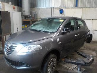 Sloopauto Lancia Ypsilon Ypsilon (312) Hatchback 0.9 TwinAir 85 (312.A.2000(Euro 5)) [63kW]  (0=
5-2011/...) 2013/4