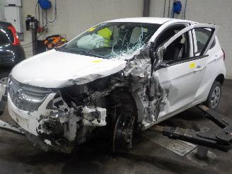 demontáž osobní automobily Opel Karl Karl Hatchback 5-drs 1.0 12V (B10XE(Euro 6)) [55kW]  (01-2015/03-2019)= 2018