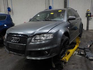 Uttjänta bilar auto Audi Rs4 RS 4 Avant (B7) Combi 4.2 V8 40V (BNS) [309kW]  (09-2005/06-2008) 2006/9
