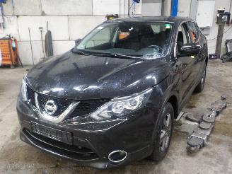 Vrakbiler auto Nissan Qashqai Qashqai (J11) SUV 1.6 dCi (R9M) [96kW]  (11-2013/...) 2015/0
