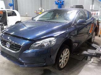 disassembly passenger cars Volvo V-40 V40 (MV) 1.6 D2 (D4162T) [84kW]  (03-2012/12-2016) 2015/2