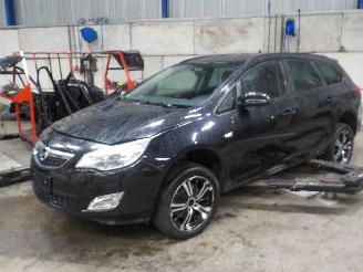 demontáž osobní automobily Opel Astra Astra J Sports Tourer Combi 1.6 Turbo 16V (A16LET) [132kW]  (10-2010/0=
4-2016) 2011/7