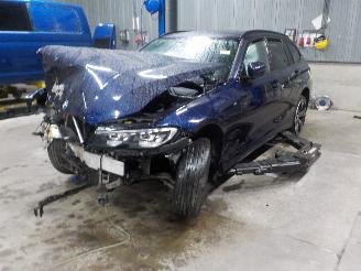 demontáž osobní automobily BMW 3-serie 3 serie Touring (G21) Combi 330i 2.0 TwinPower Turbo 16V (B48-B20B) [1=
90kW]  (07-2019/...) 2019