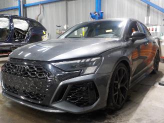 Coche siniestrado Audi Rs3 RS 3 Sportback (8YA) Hatchback 5-drs 2.5 TFSI 20V Quattro (DNWC) [294k=
W]  (07-2021/...) 2021/12
